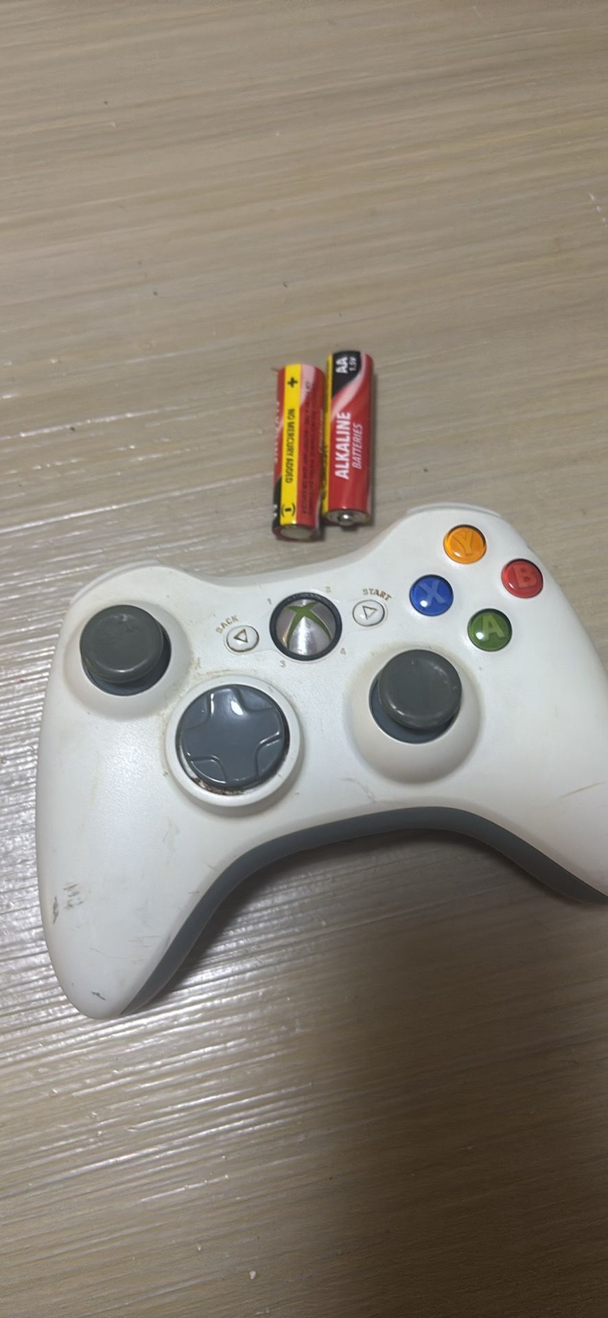 Microsoft Xbox 360 White Wireless Controller Genuine Original OEM