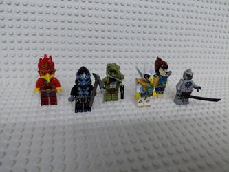 Lot #20 Lego Chima Minifigures