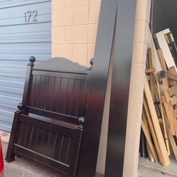 🎁BEAUTIFUL  TWIN SIZE BED FRAMES🎁