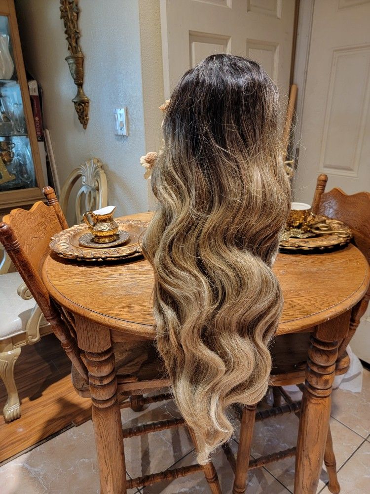 Ombre Blonde Beauty Wig