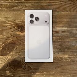 iPhone 17 Pro Max - Silver