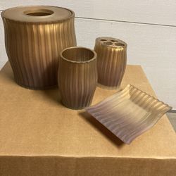 Set of Nicole Miller Bath Accessories 