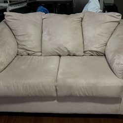 Used 2 Piece Couch Set 