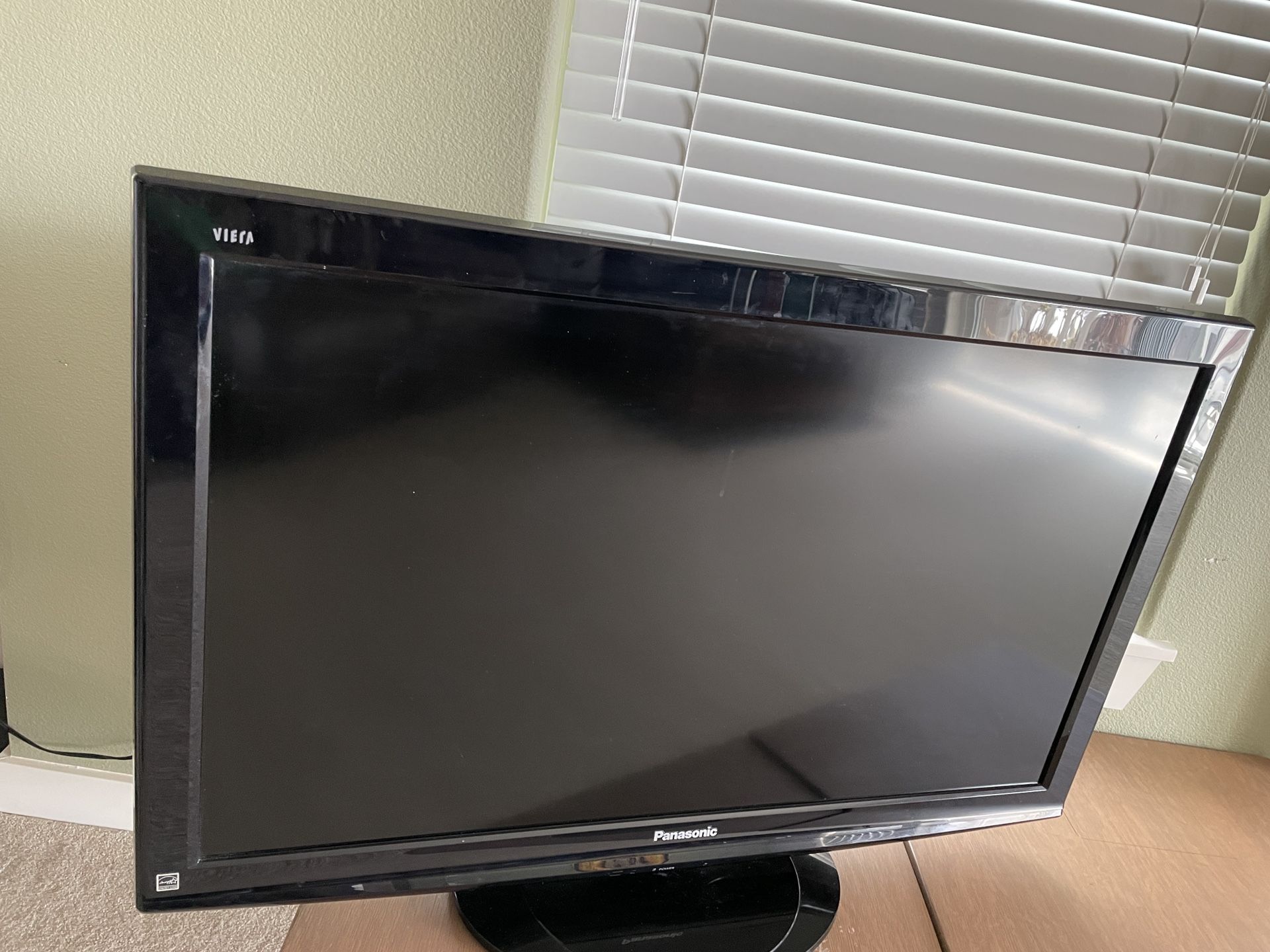 Panasonic 37” TV (perfect Condition)