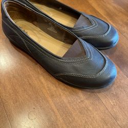 Thom Mcan Woman’s Leather Slip On Shoes Shipping Avaialbe 