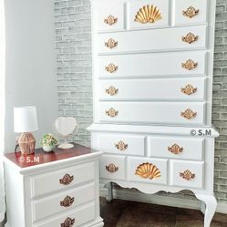 Dresser And Nightstand Set
