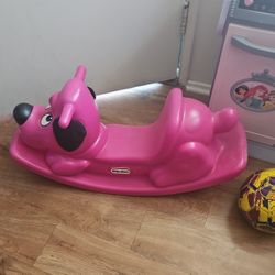 Rocking Pink dog
