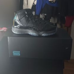 Jordan 11 Gammas Size 4