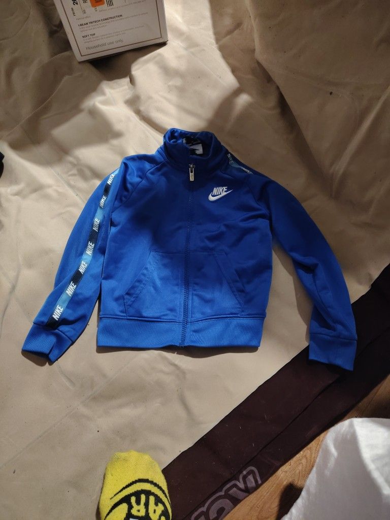 Lot NIKE 3T Jackets,  tops, hoodys