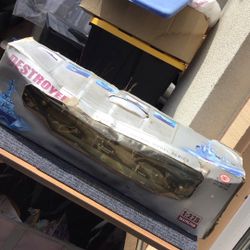 Collectible 1/275 Radio Control Destroyer 
