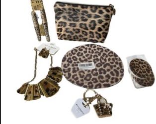 Leopard Gift Basket Set (items Only)