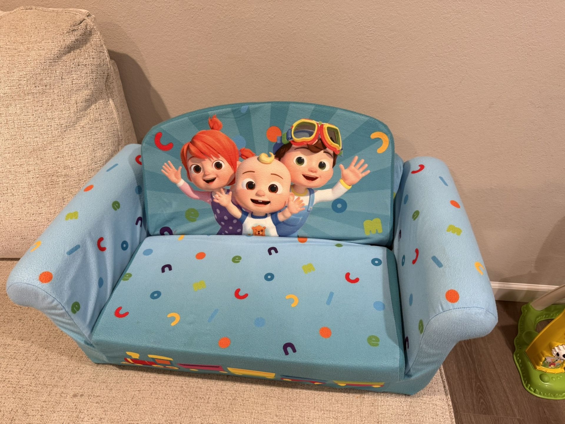Children's 2-in-1 Flip Open Foam Compressed Sofa, Cocomelon