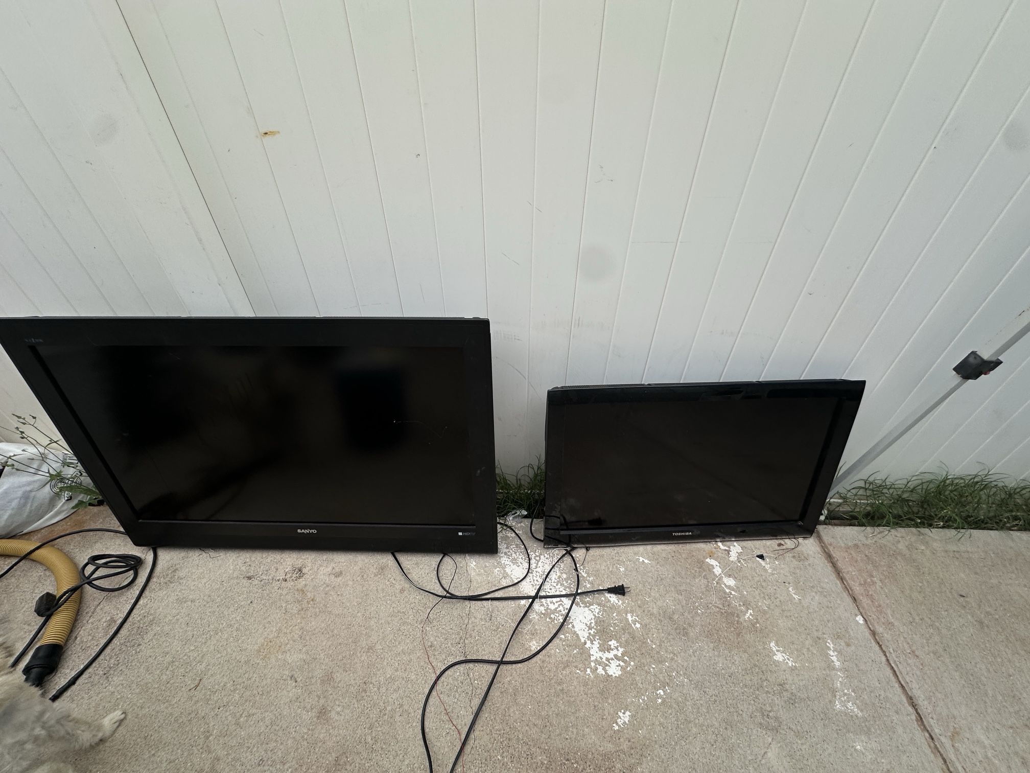 Sanyo And Toshiba Tv For Sale Used But Work