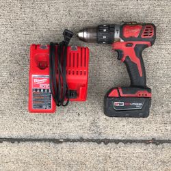 Milwaukee Drill With Battery & Charger 