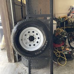 RV Back Rack And Spare Tire 