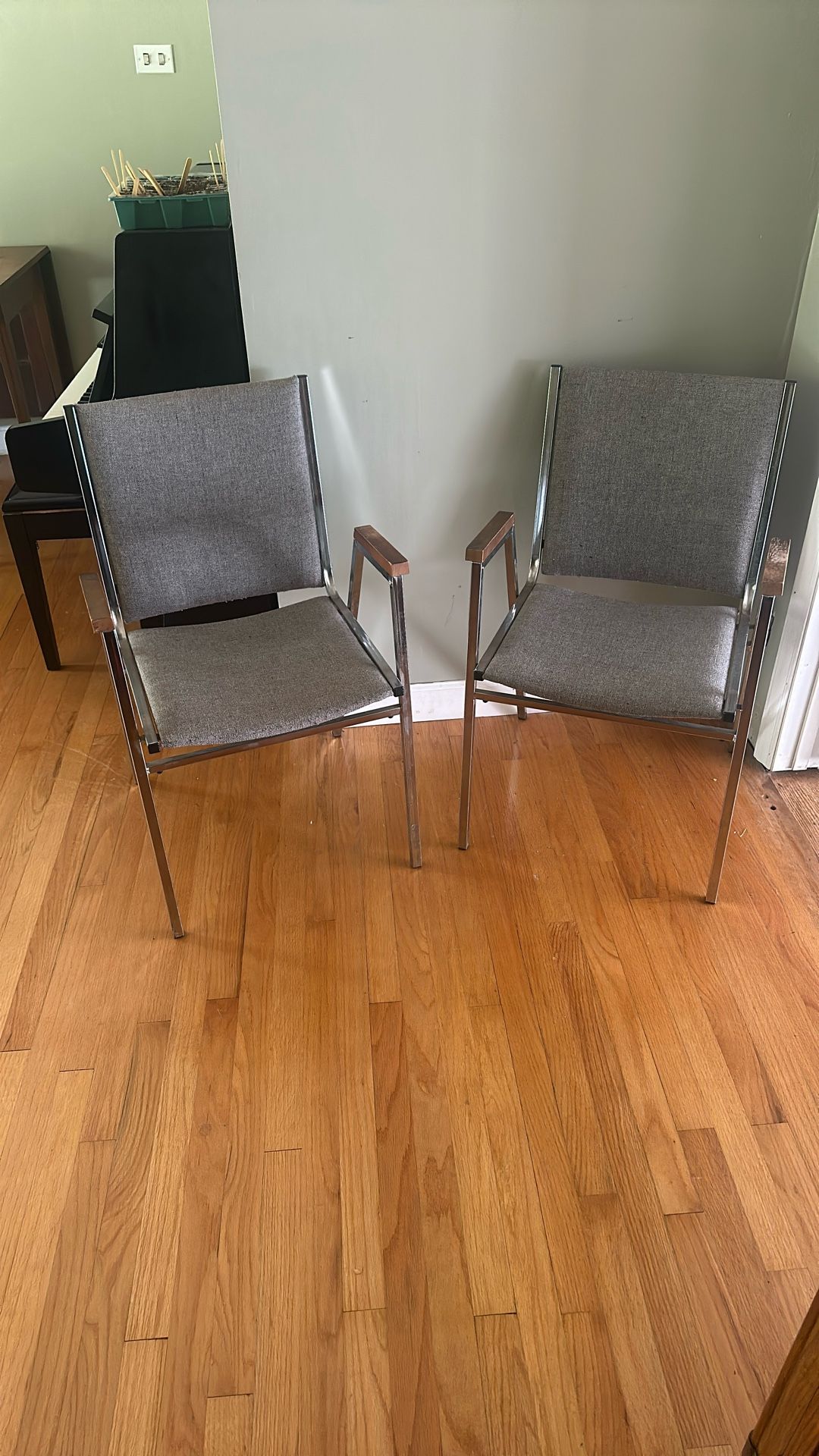 Living Room/ Office Chairs