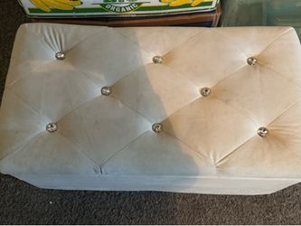 Foldable storage trunk