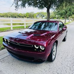 2018 Dodge Challenger SXT 