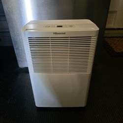 DH3020K1W Hisense 25-Pint 1-Speed Energy Star Dehumidifier 1,500 Sq. ft.