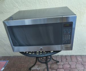 GE Profile Countertop Microwave Oven