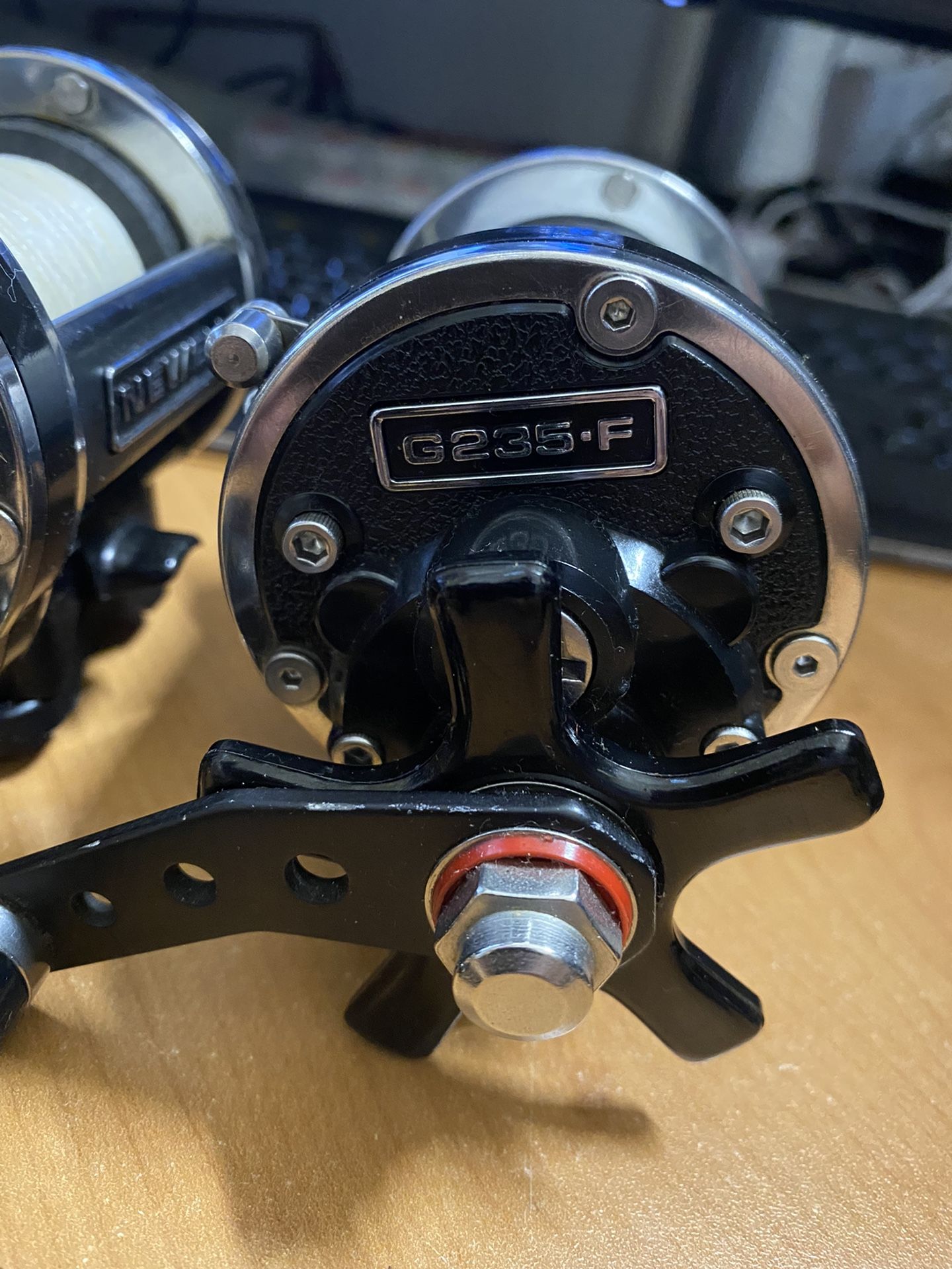 Newell G229-F and G235F