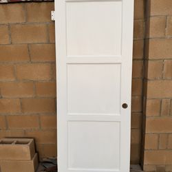 32 inch Interior Door – Fresh Paint – Great Condition