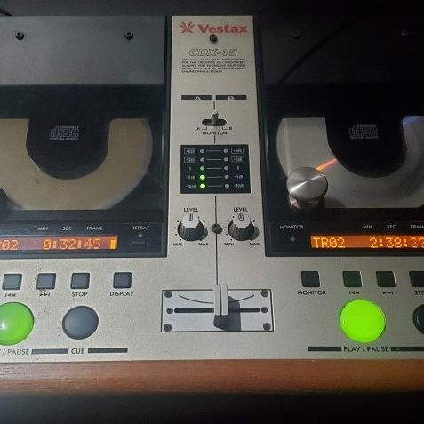 Vestax CDX-15 Dual CD Mixer for Sale in San Jose, CA - OfferUp