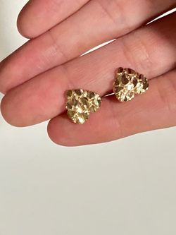 10K Gold Nugget Heart Stud Earrings