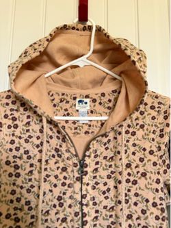 LUCKY BRAND 🍀Burgundy Floral Pattern Small Like New!