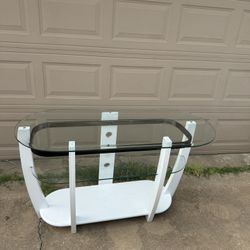Tv Stand. Color White. 50 Inches Long, 21 Inches Wide, 30 Inches Tall 