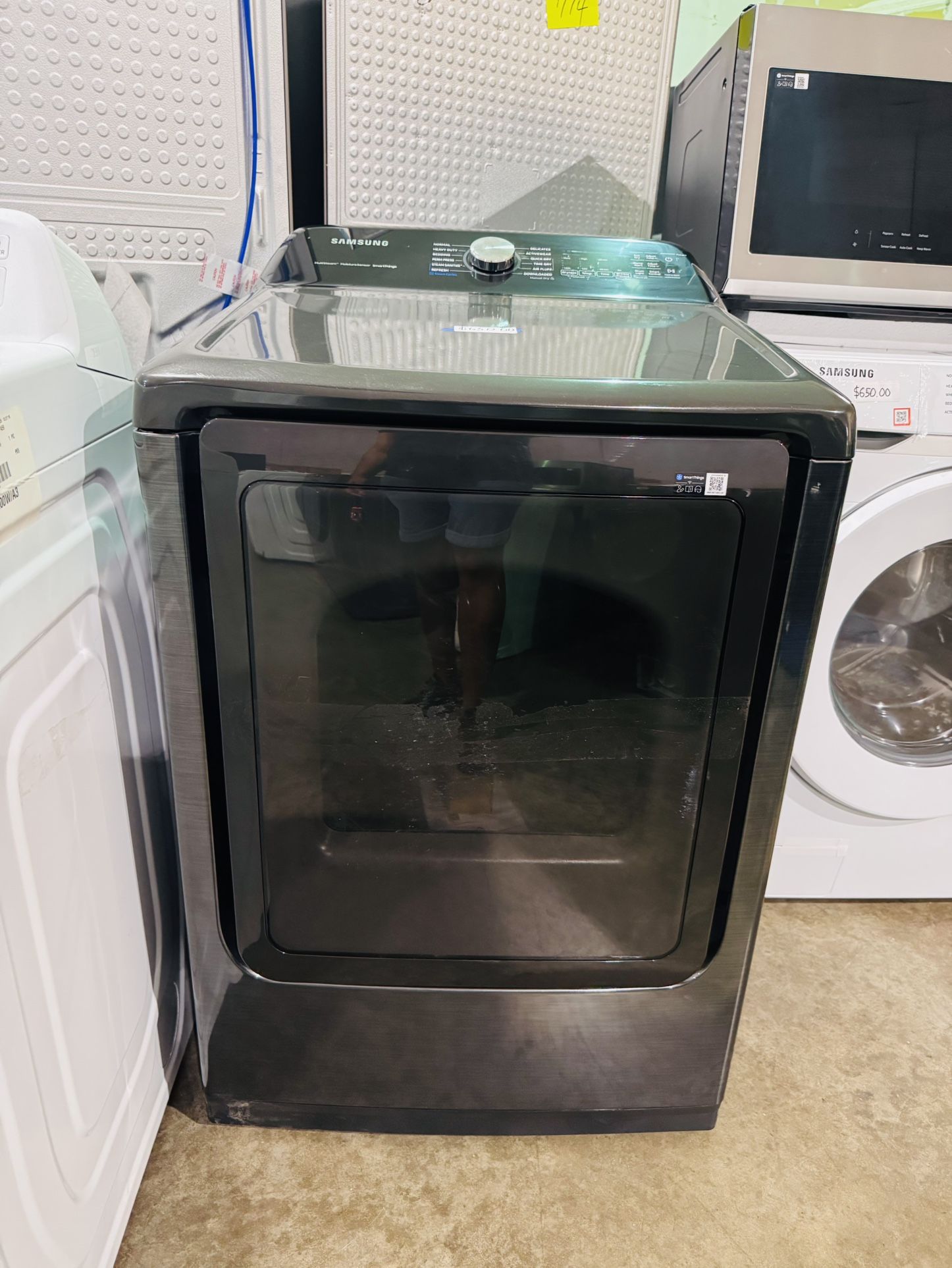 Samsung 7.4 Cu Ft Smart Electric Dryer – Brushed Black (Scratch & Dent) Model: DVE52A5500V