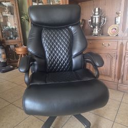 Black Leather Office Chair