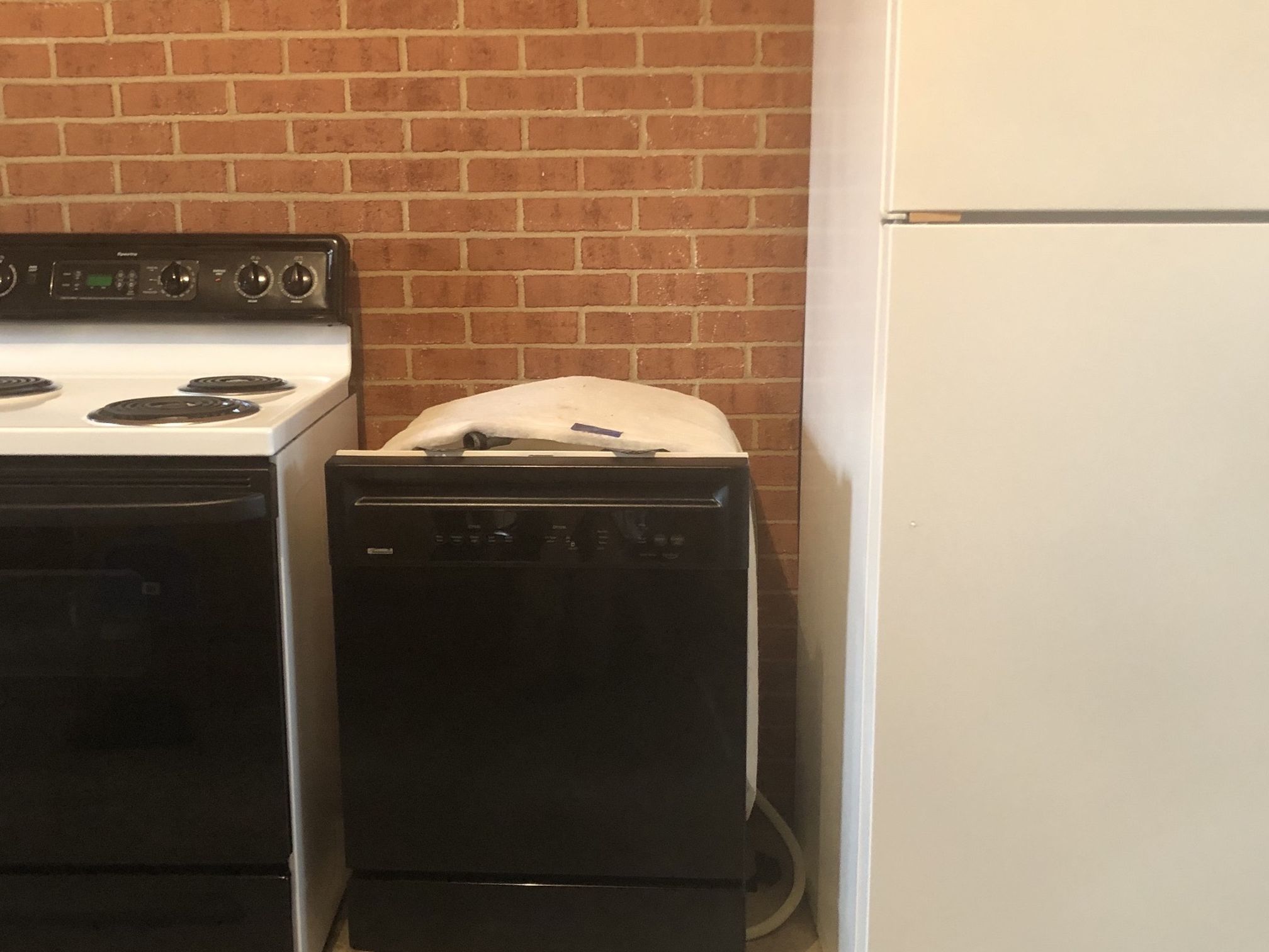 Appliances Stove Refrigerator Dishwasher Microwave