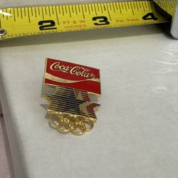 coca cola sponsor pin LA '84 olympics