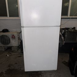 Whirlpool Refrigerator 