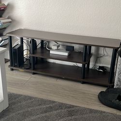 Tv Stand / Entertainment Center