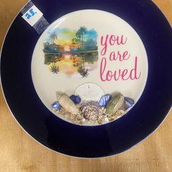 Glass Plate Decorated With seashells 