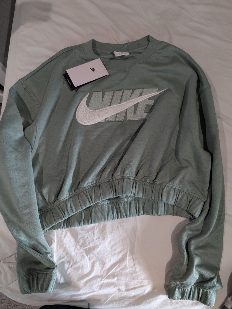 Nike Women's Sweatshirt New
