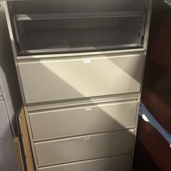 Metal Filing Cabinet 