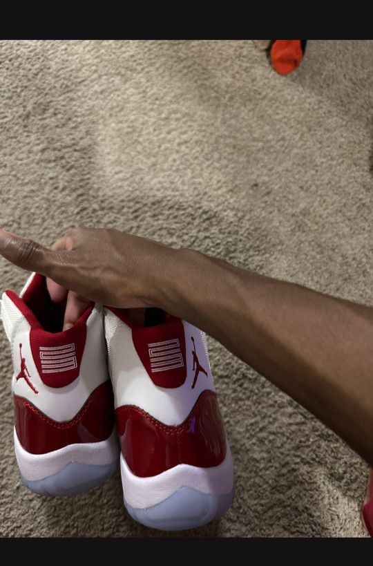 Air Jordans 11 Retro 'Cherry'