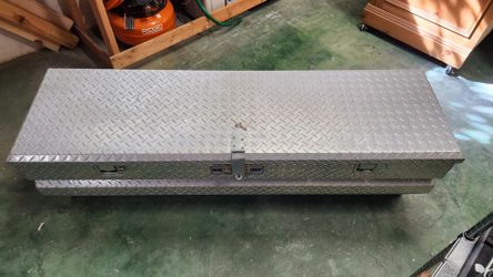 Better Built (Daws Mfg) 60" aluminum diamond plate Truck Tool Box, model CRTC60 / Part (contact info removed)1.