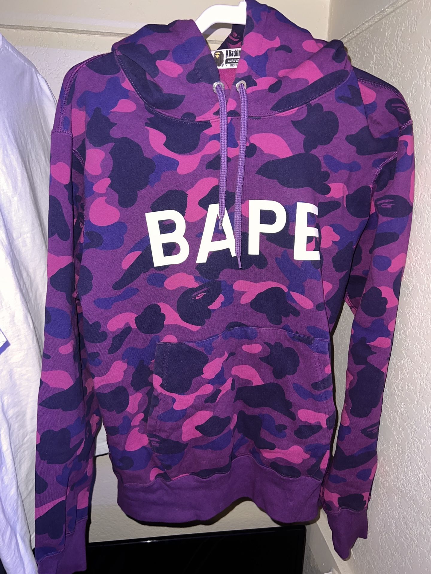 New Authentic Bape Hoodie XL Tag