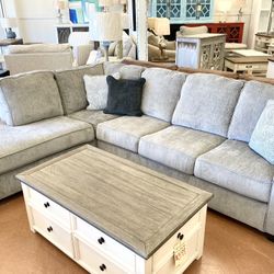 New Ashley Sectional 🔥🔥 IN STOCK NOW