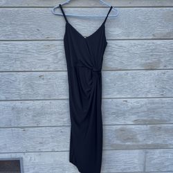 Socialite Black Simple Open Legged Night Out Dress Size S