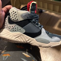 Jordan Delta Mid Hasta