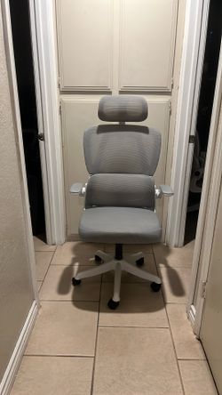 Ergonomic office chair