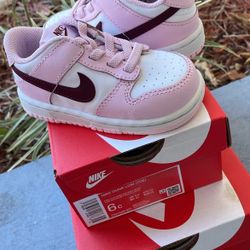 Nike Dunk Low Pink Velvet