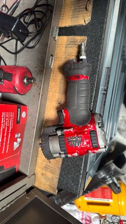 Impact gun 3/8 Mac tools