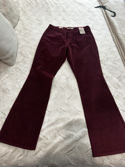 Levi’s woman corduroy jeans NEW with tags
