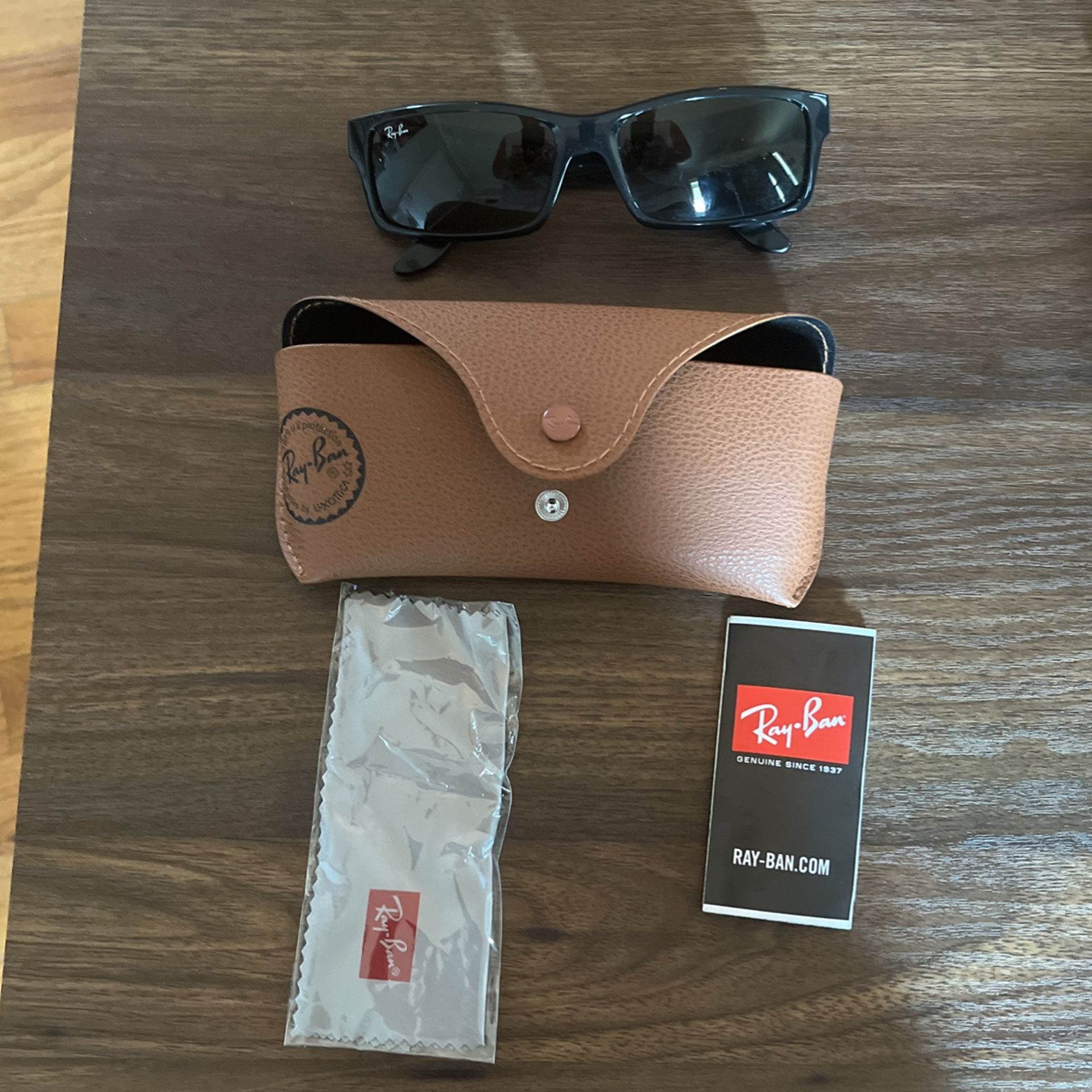 Ray ban sunglasses with case and cloth Ray-Ban - Brandclub - Ray-Ban Special Edition Sunglasses  main image 3